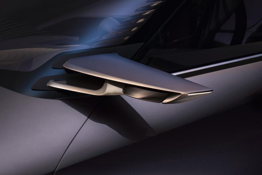 Детали экстерьера Lexus UX Concept 2016 года  (фото 6 из 18)